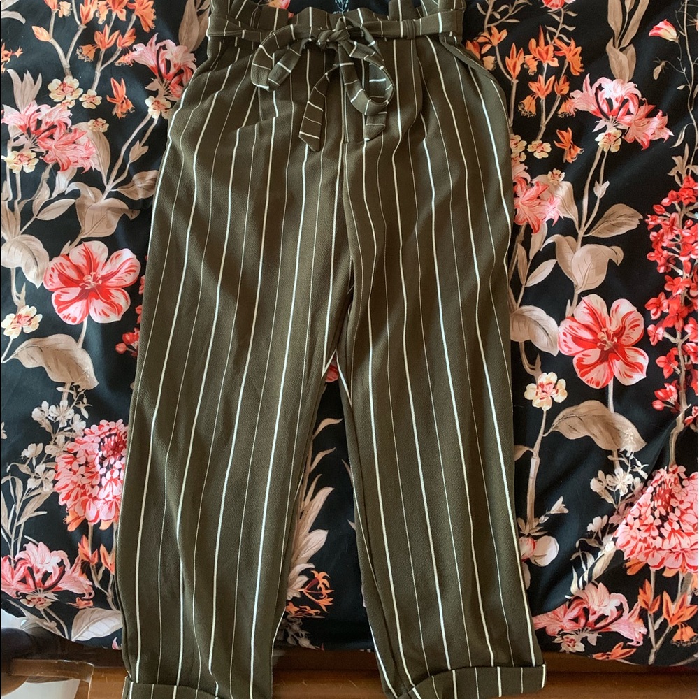 Cropped pants